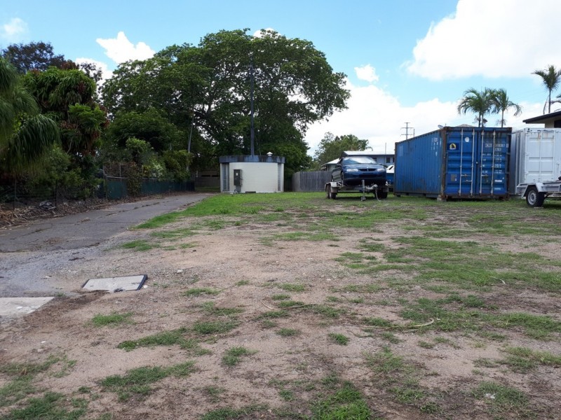 36 HUTCHINS STREET, Heatley QLD 4814