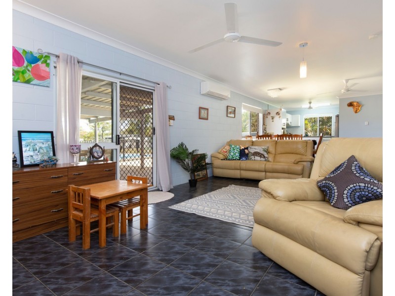24 MAXWELL DRIVE, Deeragun QLD 4818