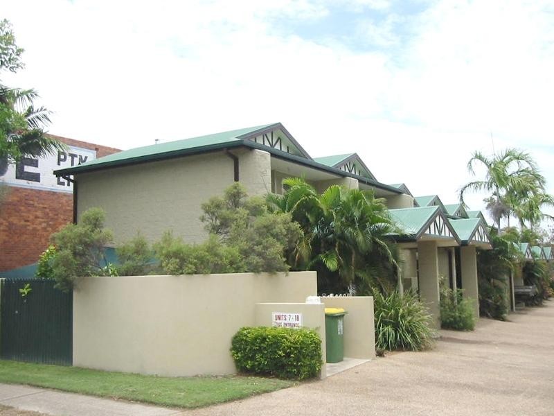 Unit 8/7-13 McIlwraith Street, South Townsville QLD 4810