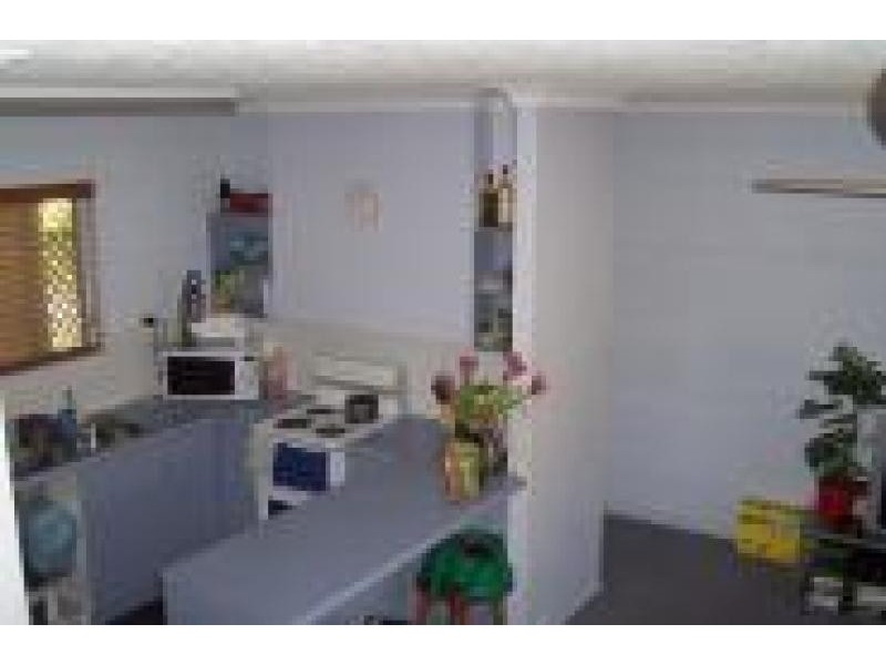 Unit 8/7-13 McIlwraith Street, South Townsville QLD 4810