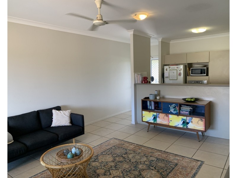 18/12-14 MARTINEZ AVENUE, West End QLD 4810