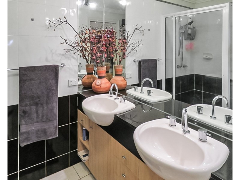 7/18-30 SIR LESLIE THIESS DRIVE, Townsville City QLD 4810