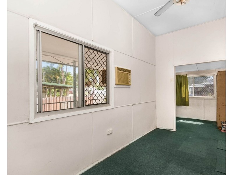 33 Whiting Court, Cungulla QLD 4816