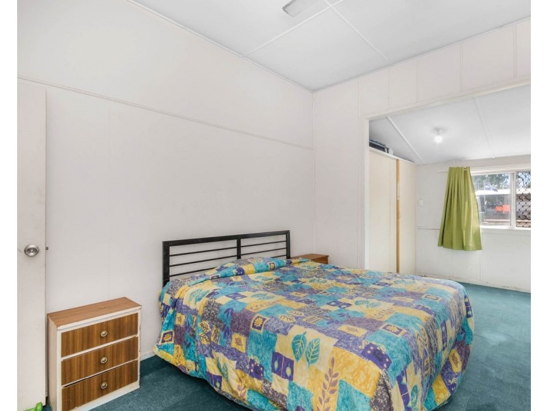 33 Whiting Court, Cungulla QLD 4816