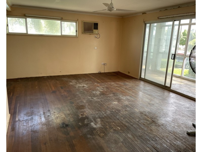 65 GLADYS STREET, Kelso QLD 4815