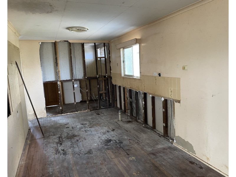 65 GLADYS STREET, Kelso QLD 4815