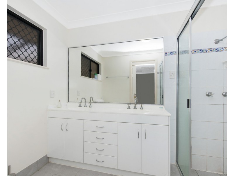 51 GREENWOOD DRIVE, Kirwan QLD 4817