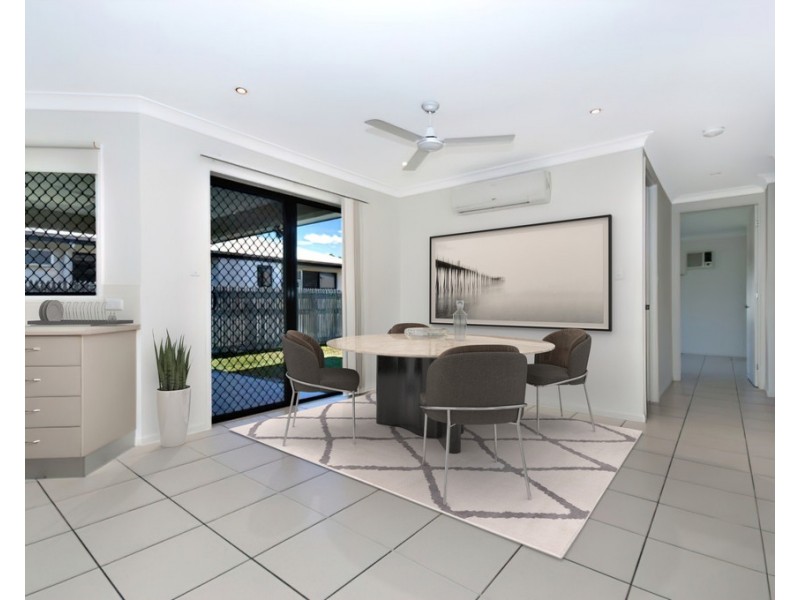 27 SANDERLING CIRCUIT, Kelso QLD 4815