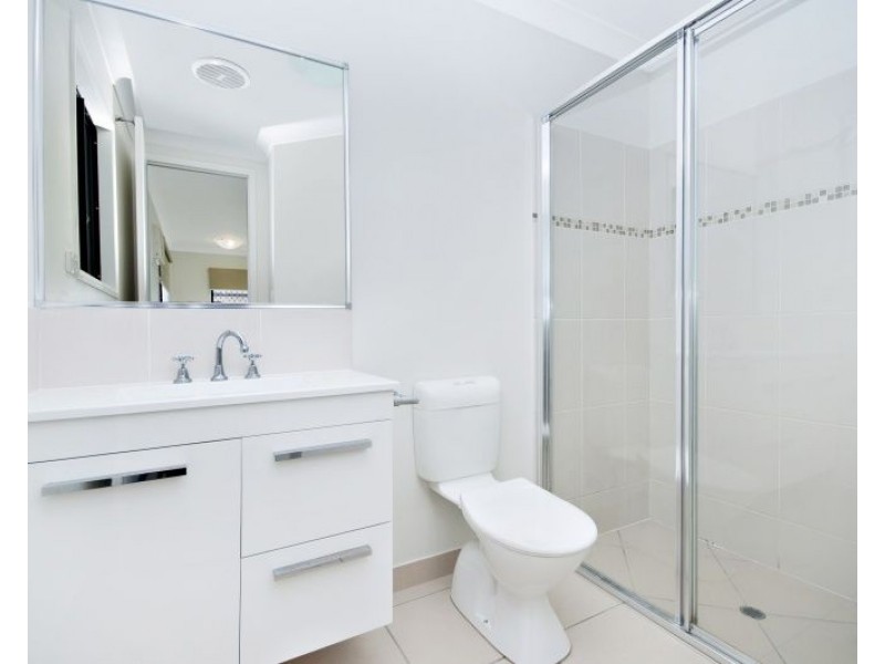 27 SANDERLING CIRCUIT, Kelso QLD 4815