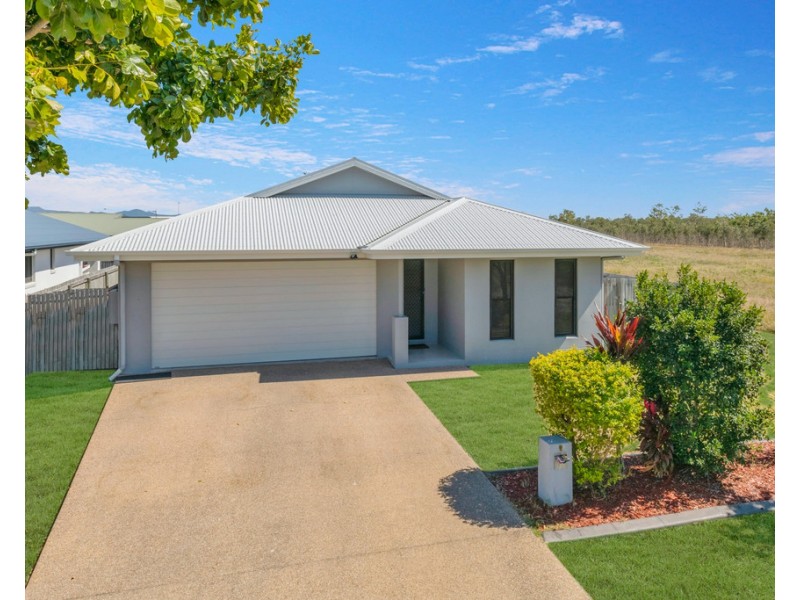 9 ESPERANCE DRIVE, Mount Low QLD 4818