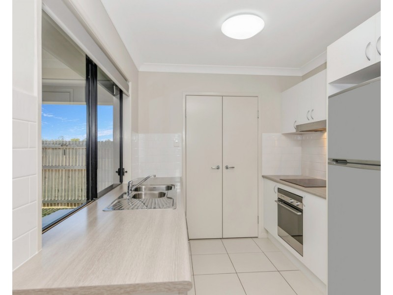 9 ESPERANCE DRIVE, Mount Low QLD 4818