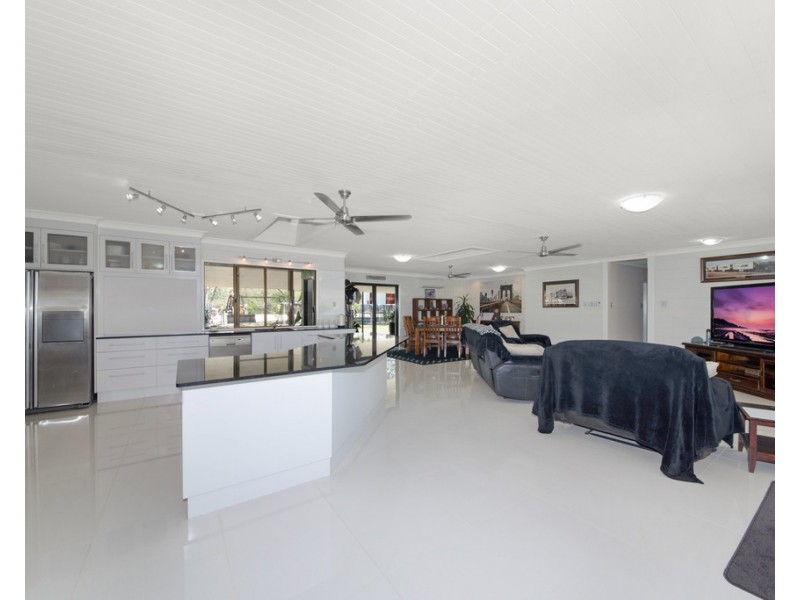 12 THUNDERBOLT DRIVE, Oak Valley QLD 4811