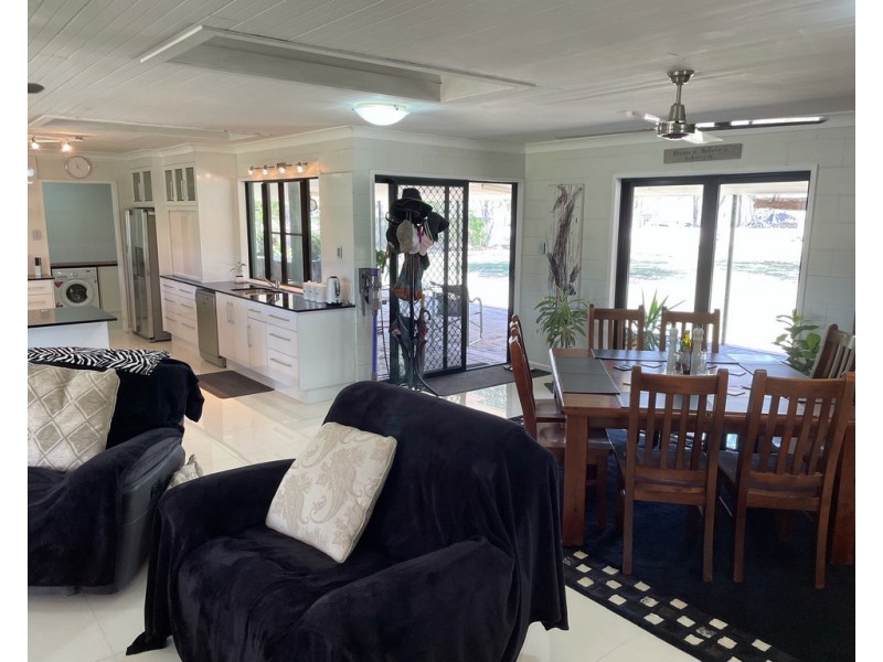 12 THUNDERBOLT DRIVE, Oak Valley QLD 4811