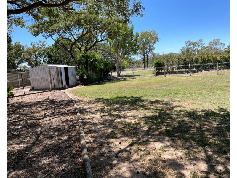 12 THUNDERBOLT DRIVE, Oak Valley QLD 4811