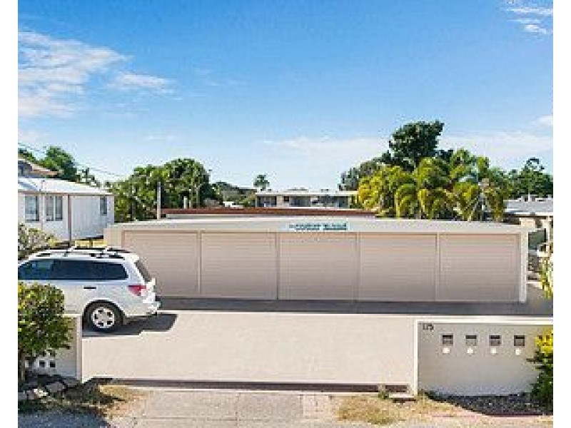 1/115 EYRE STREET, North Ward QLD 4810