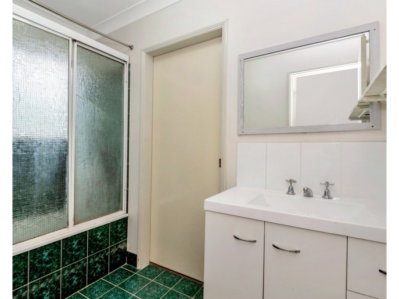 2 SENTOSA COURT, Kelso QLD 4815