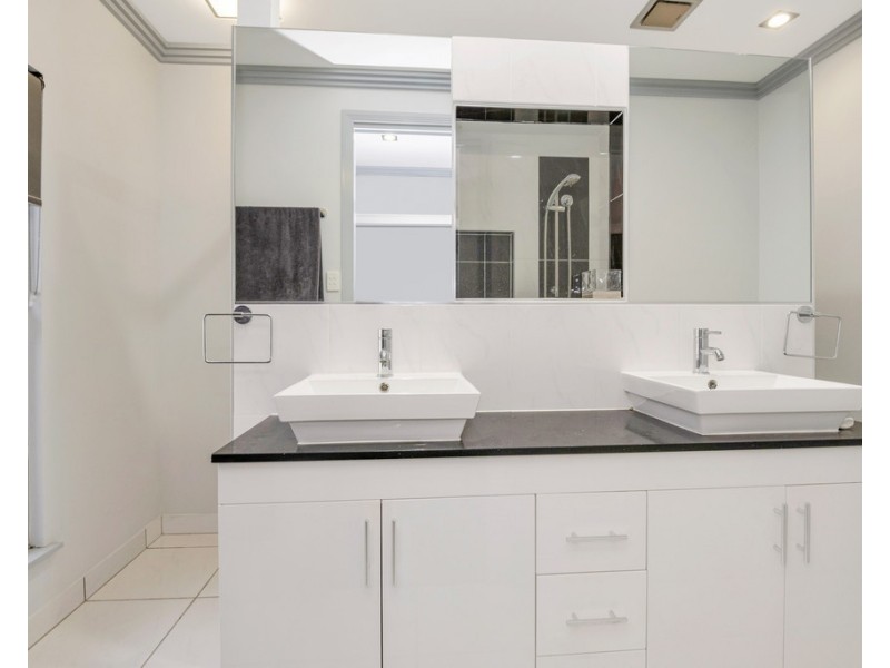 31 OSTERLUND PLACE, Burdell QLD 4818