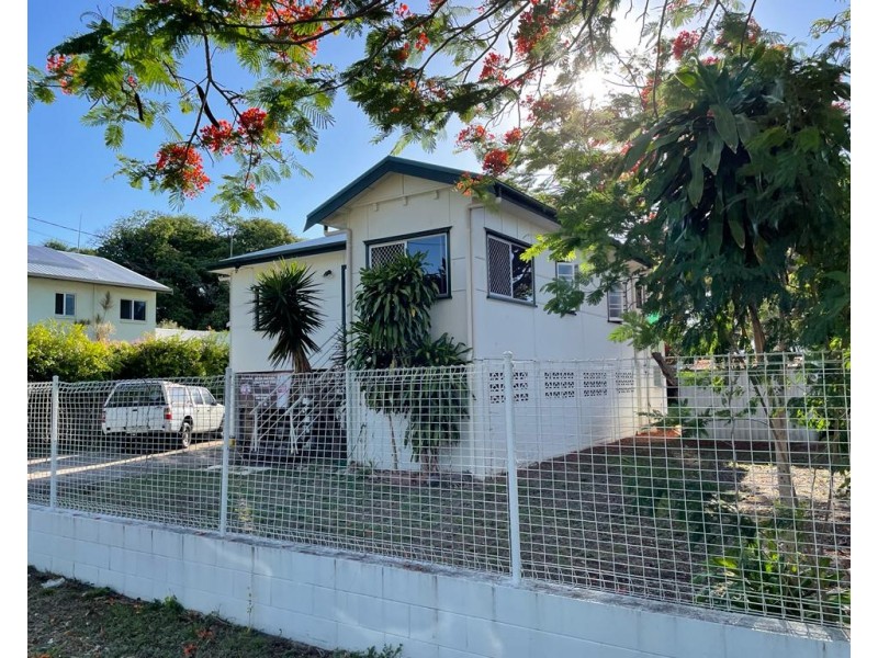 9 GOWRIE STREET, Mundingburra QLD 4812