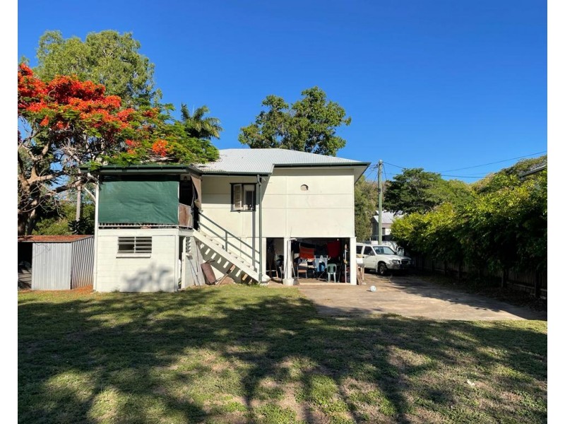 9 GOWRIE STREET, Mundingburra QLD 4812