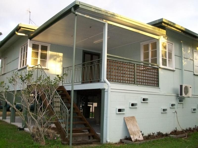 Pimlico QLD 4812