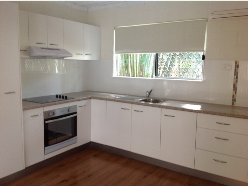 3/5 Windsor Street, Hermit Park QLD 4812