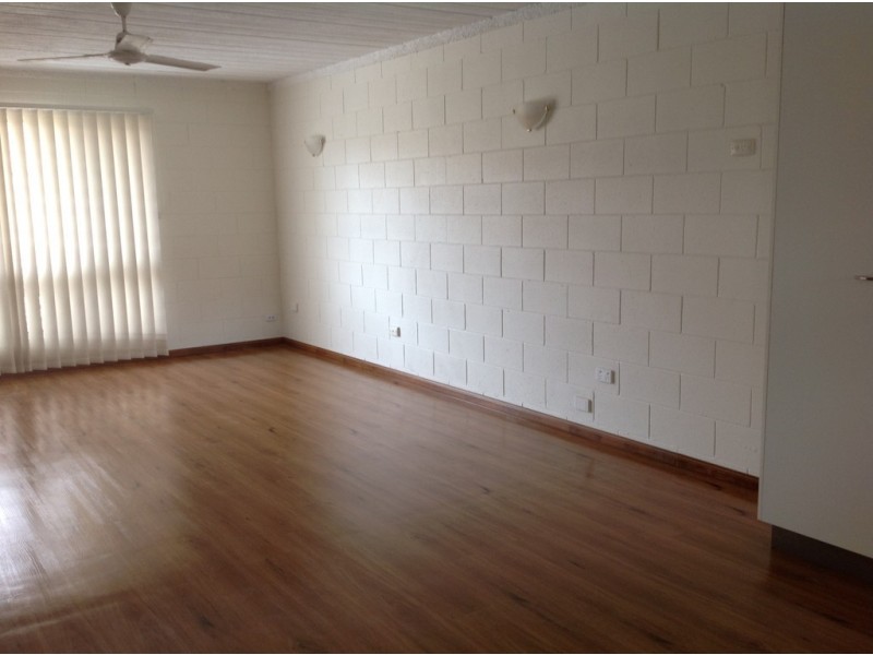 3/5 Windsor Street, Hermit Park QLD 4812