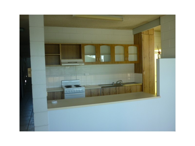 8/91 The Strand, North Ward QLD 4810