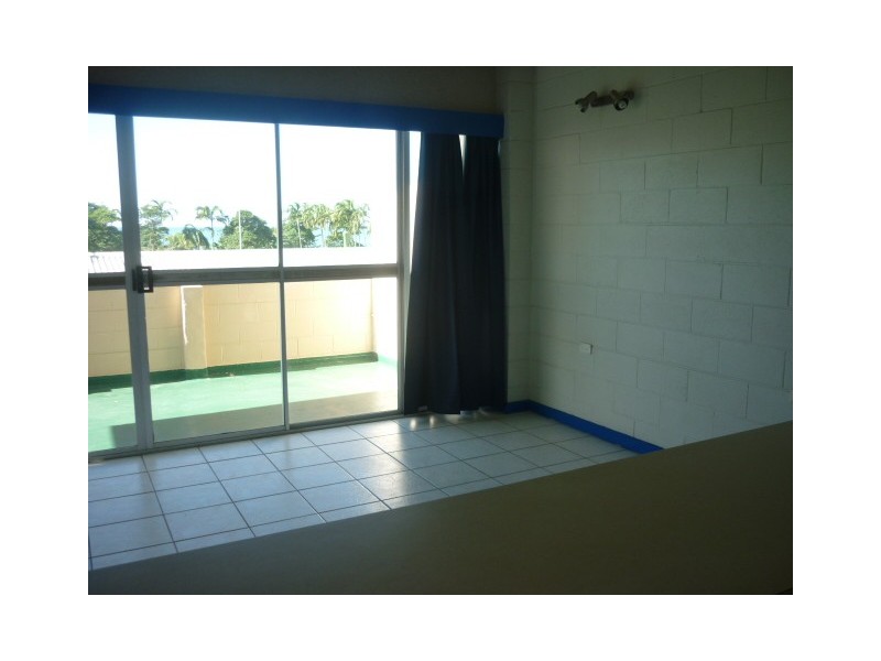 8/91 The Strand, North Ward QLD 4810