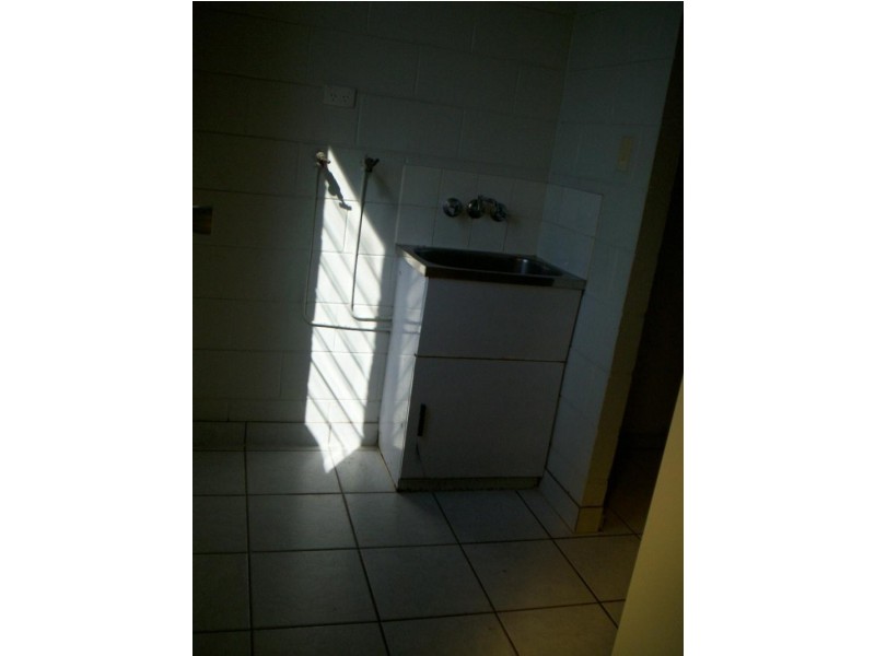 8/91 The Strand, North Ward QLD 4810