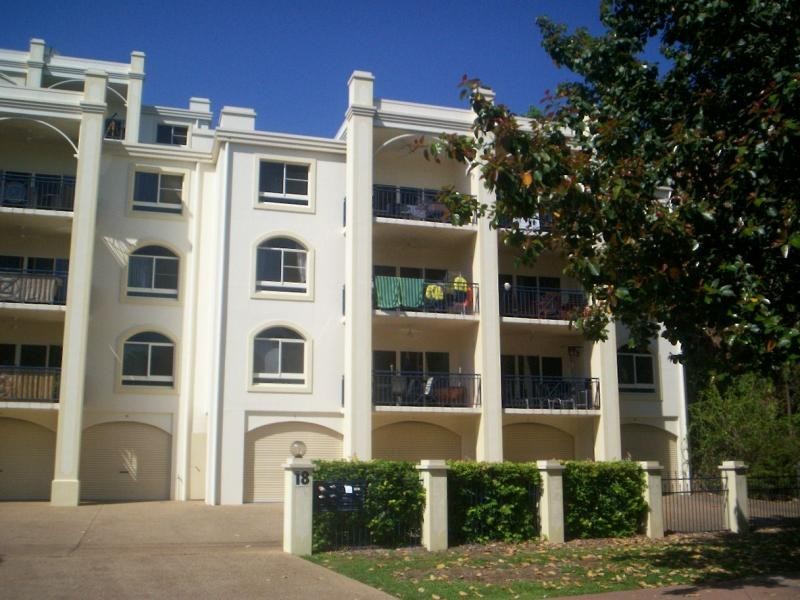 17/18 The Strand, North Ward QLD 4810