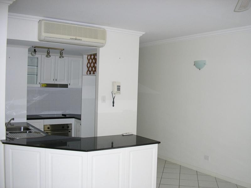 17/18 The Strand, North Ward QLD 4810