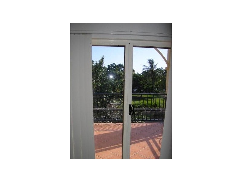 17/18 The Strand, North Ward QLD 4810