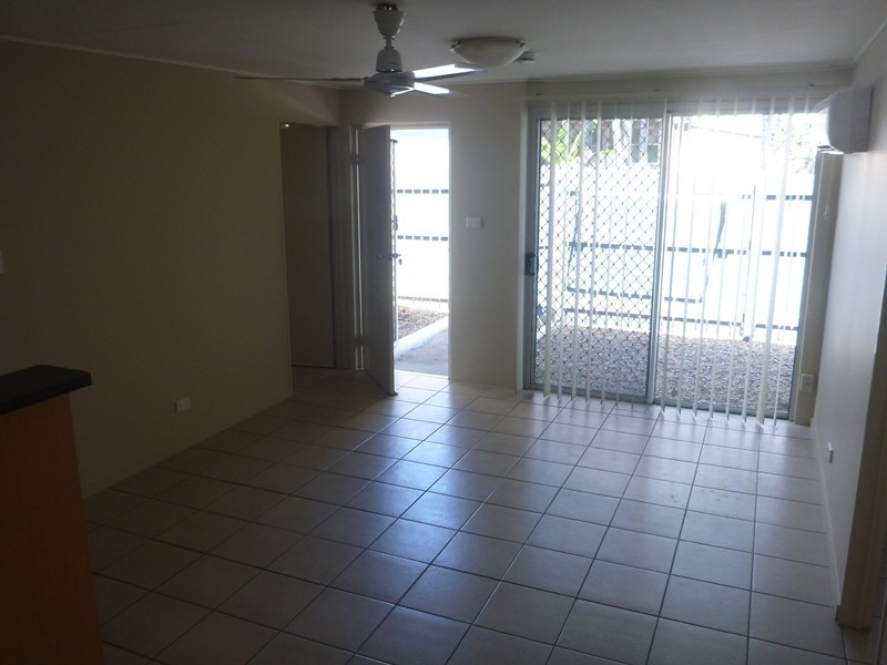 1/54 Percy Street, West End QLD 4810