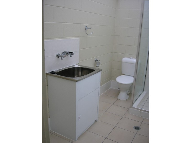 1/54 Percy Street, West End QLD 4810