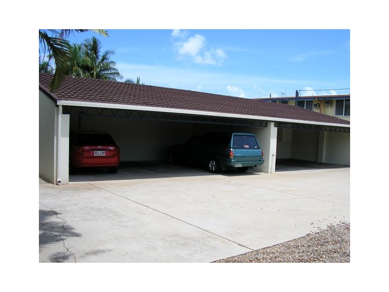 1/54 Percy Street, West End QLD 4810