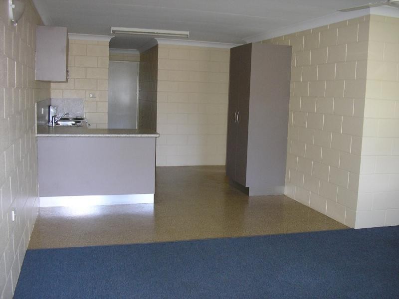 Unit 2/19 Etheridge Street, Mount Louisa QLD 4814