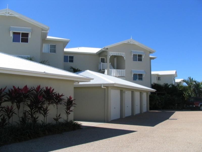 Unit 18/12-14 Martinez Avenue, Townsville City QLD 4810