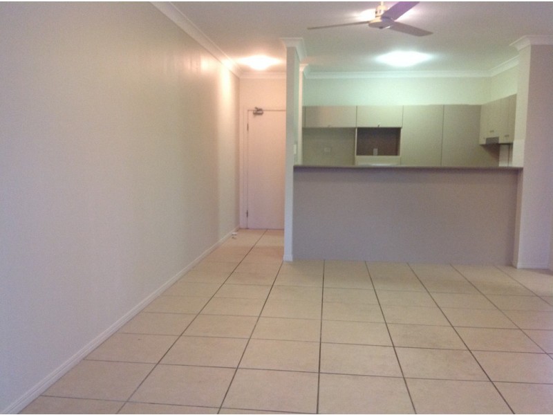 Unit 18/12-14 Martinez Avenue, Townsville City QLD 4810