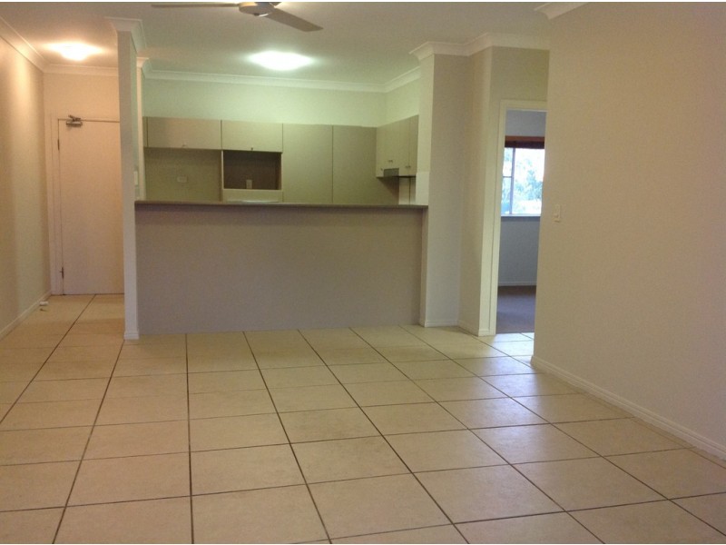 Unit 18/12-14 Martinez Avenue, Townsville City QLD 4810