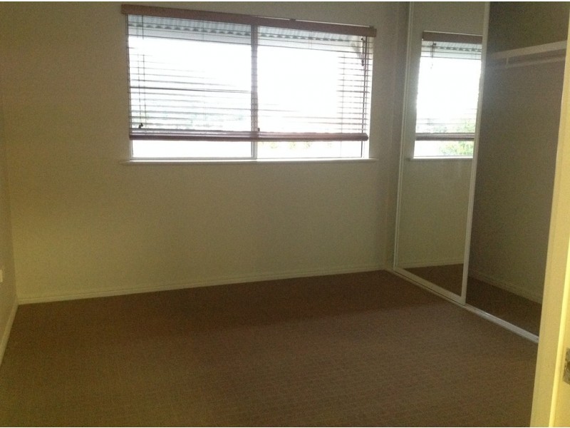 Unit 18/12-14 Martinez Avenue, Townsville City QLD 4810