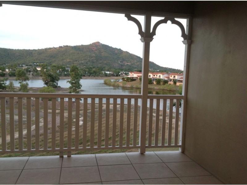 Unit 18/12-14 Martinez Avenue, Townsville City QLD 4810