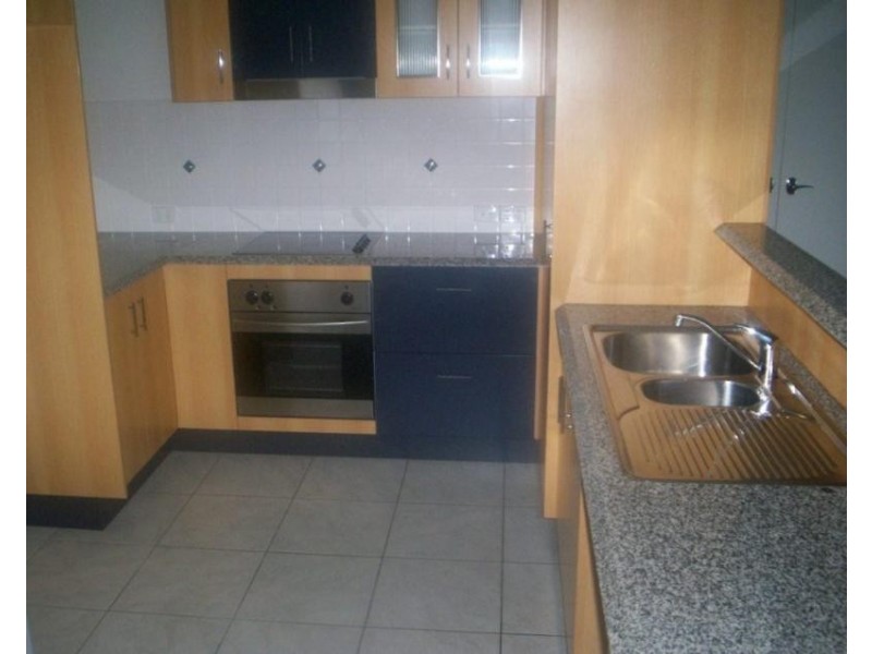 72/1 Stanton Terrace, North Ward QLD 4810