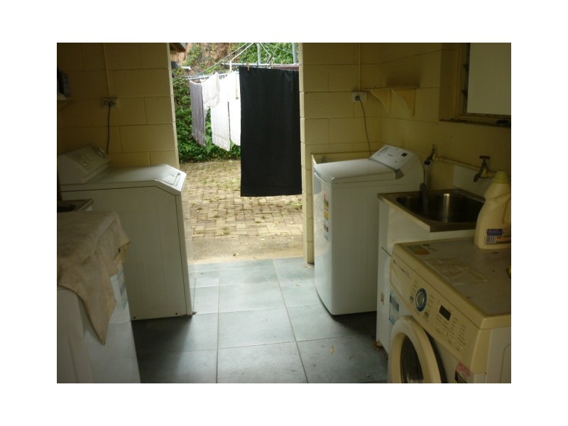 1/20 Willmett Street, North Ward QLD 4810