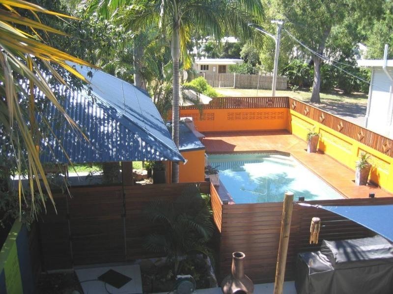 16 Yule Street, Picnic Bay QLD 4819