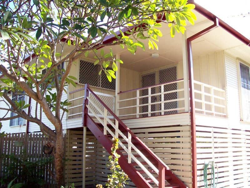 2 Blaxland Street, Vincent QLD 4814