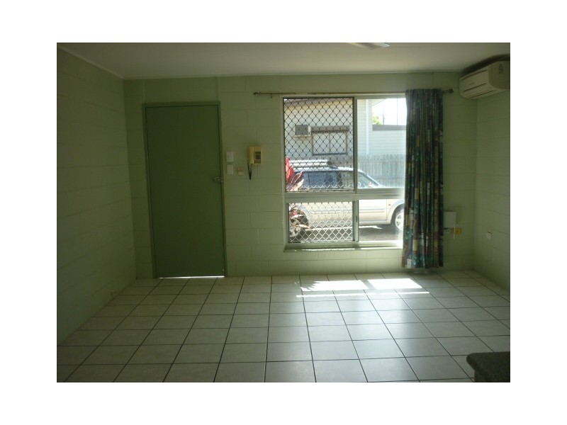 1/36 Brooks Street, Railway Estate QLD 4810