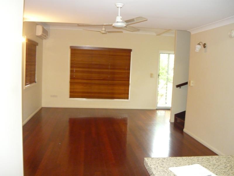 4/48 Roberts Street, Hermit Park QLD 4812