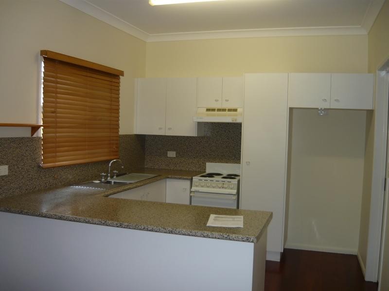 4/48 Roberts Street, Hermit Park QLD 4812