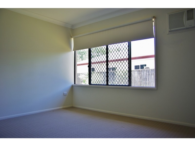 3 Hook Place, Bushland Beach QLD 4818