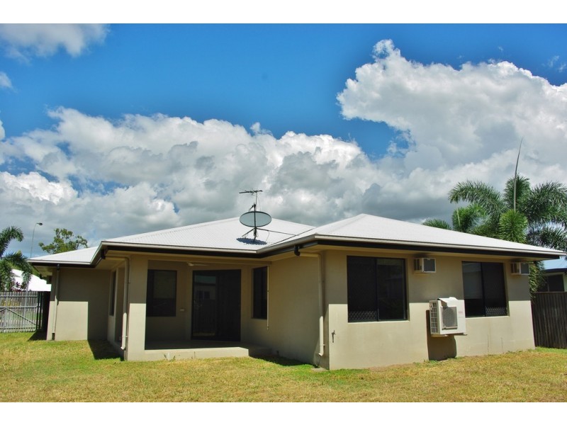 3 Hook Place, Bushland Beach QLD 4818